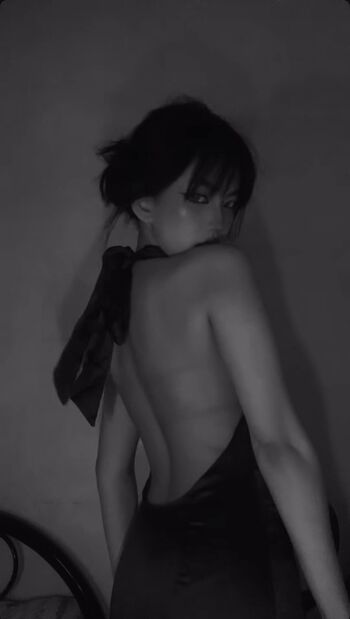 Full leaked Katiearucan private onlyfans photo