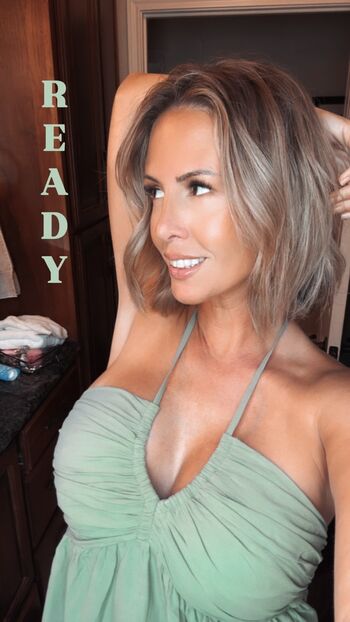 Full leaked Katiemarieliving private onlyfans photo