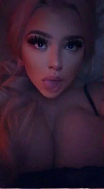 Full leaked Katiialouisee private onlyfans photo