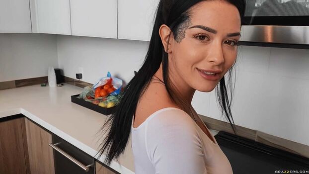 Full leaked Katrina jade page private onlyfans photo