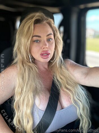 Full leaked Katrina thicc page private onlyfans photo