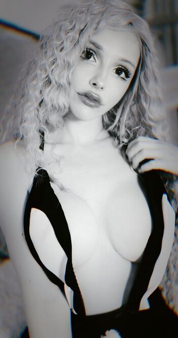 Full leaked Katyuska moonfox  page private onlyfans photo