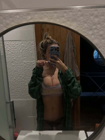 Full leaked Kayla simmons private onlyfans photo