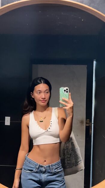 Full leaked Kayla vy page private onlyfans photo