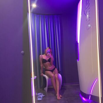 Full leaked Kayla vy page private onlyfans photo