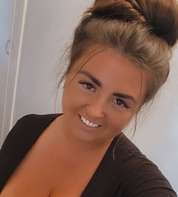 Full leaked Kayleigh skin page private onlyfans photo