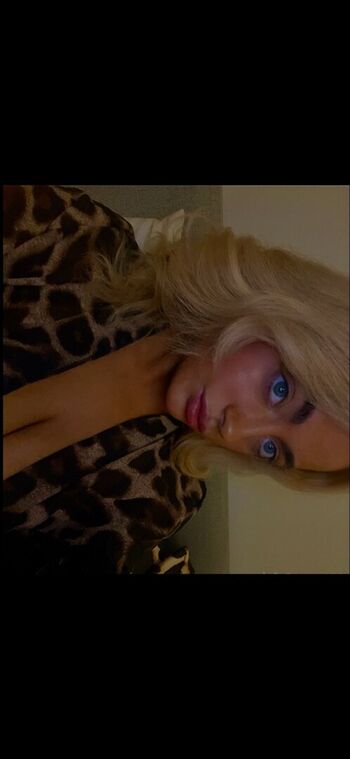 Full leaked Kayleighdeane private onlyfans photo
