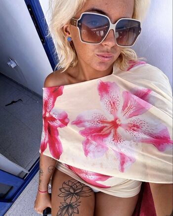 Full leaked Kayleighdeane private onlyfans photo