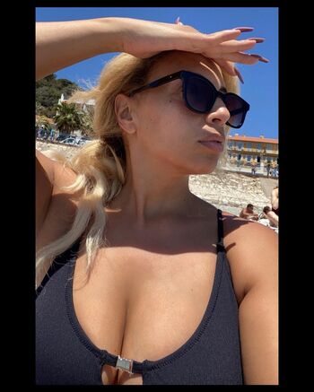 Full leaked Kayna samet private onlyfans photo