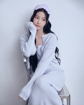 Kazuha Nakamura 中村 一葉