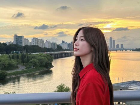 Kazuha Nakamura 中村 一葉