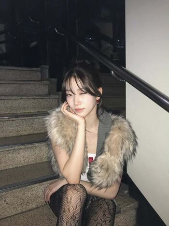 Kazuha Nakamura 中村 一葉