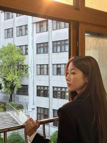 Kazuha Nakamura 中村 一葉