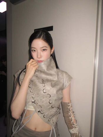 Kazuha Nakamura 中村 一葉