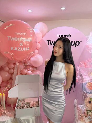 Kazuha Nakamura 中村 一葉