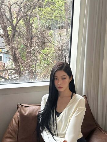 Kazuha Nakamura 中村 一葉