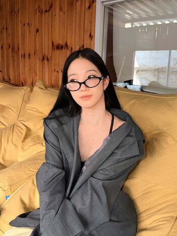 Kazuha Nakamura 中村 一葉