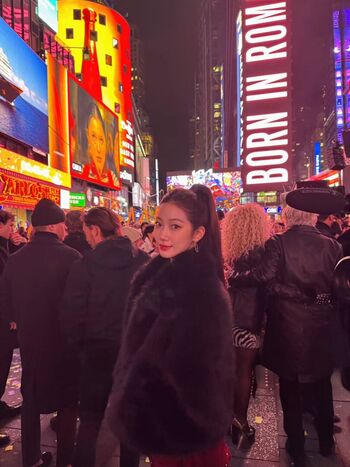 Kazuha Nakamura 中村 一葉 | LESSERAFIM