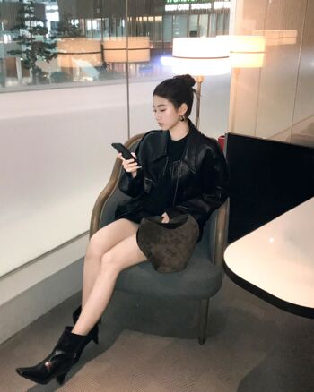 Kazuha Nakamura 中村 一葉 | LESSERAFIM