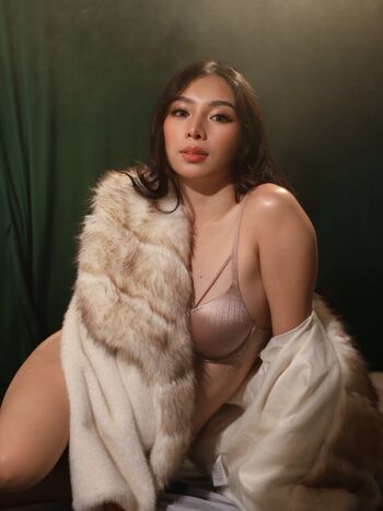 Full leaked Keanalouisedeleon private onlyfans photo