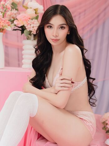 Full leaked Keanalouisedeleon private onlyfans photo