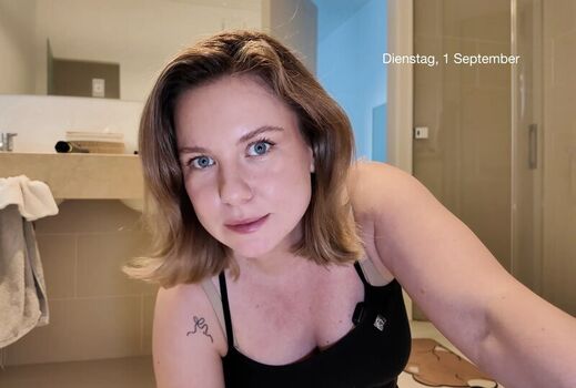 Full leaked Baileyspinn/ private onlyfans photo
