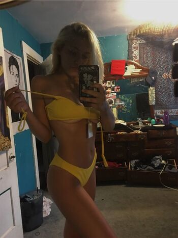 Full leaked Kelliconlon page private onlyfans photo