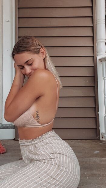 Full leaked Kelliconlon private onlyfans photo