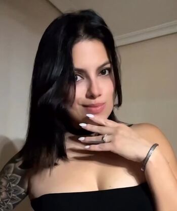 Full leaked Kelly av private onlyfans photo
