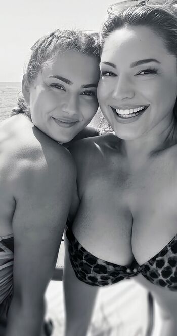 Full leaked Kelly brook page private onlyfans photo