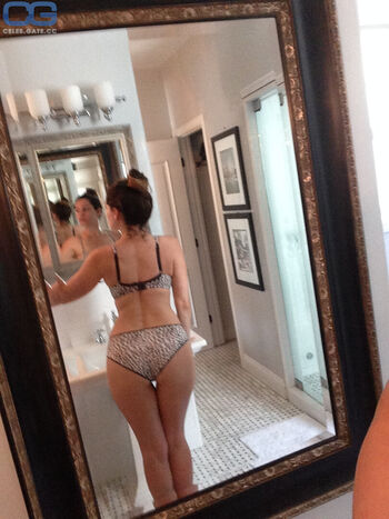 Kelly Brook