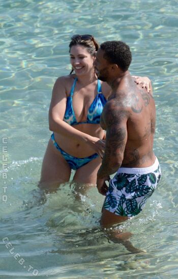 Full leaked Kelly brook page private onlyfans photo