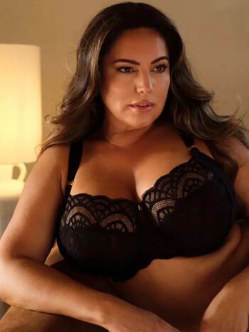Kelly Brook
