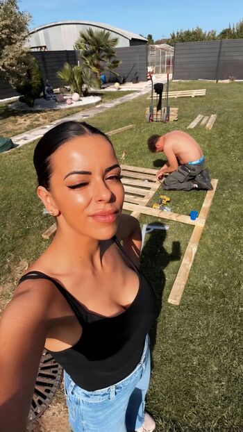 Full leaked Kelly cruz private onlyfans photo