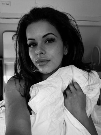 Full leaked Kelly cruz private onlyfans photo