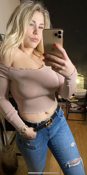 Full leaked Kelly vandermyns private onlyfans photo