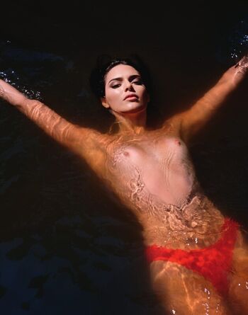 Full leaked Kendall jenner private onlyfans photo