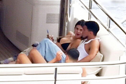 Full leaked Kendall jenner  page private onlyfans photo