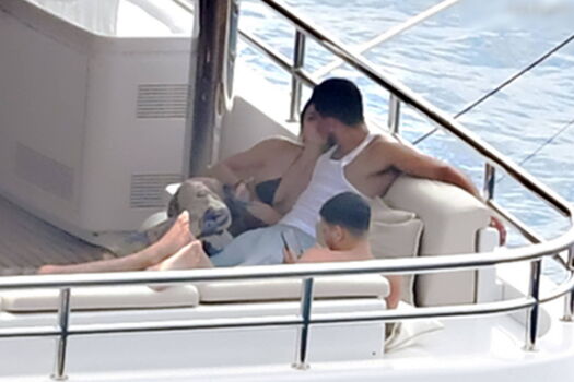 Full leaked Kendall jenner private onlyfans photo