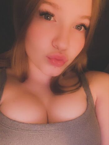 Full leaked Kenleigh private onlyfans photo