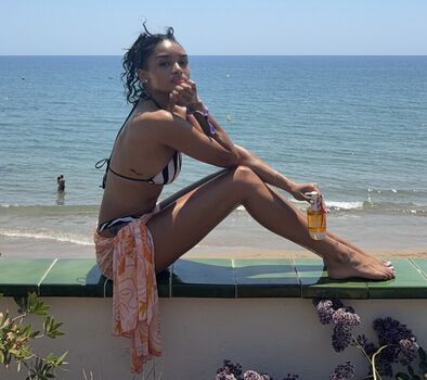 Full leaked Kenza boutrif private onlyfans photo