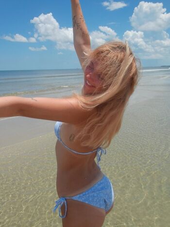 Full leaked Kenzys private onlyfans photo