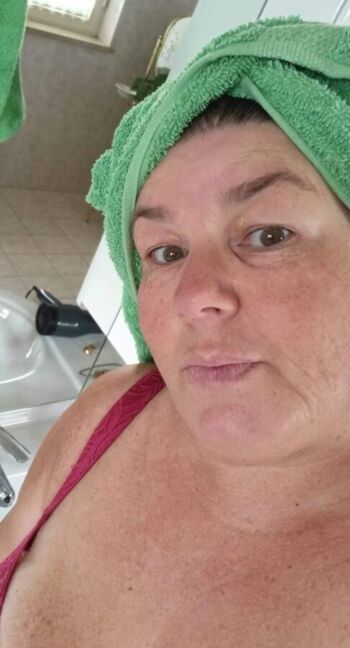 Full leaked Kerry b page private onlyfans photo