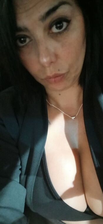 Full leaked Kerry b page private onlyfans photo