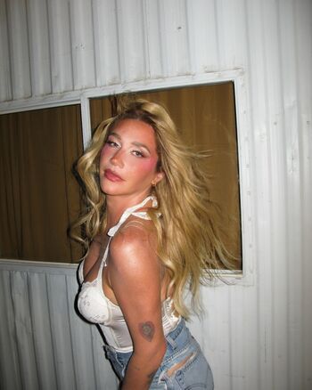 Full leaked Kesha  page private onlyfans photo