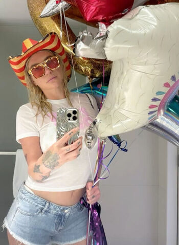 KeshaRose