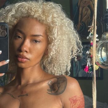 Full leaked Kharmaschild private onlyfans photo