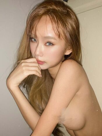 Full leaked Khun uu private onlyfans photo