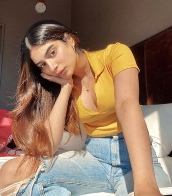 Khushi Kapoor