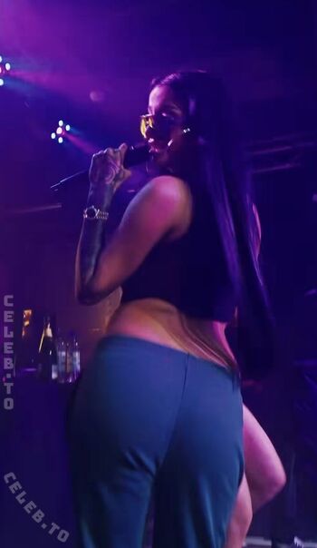 Full leaked Kiarababa private onlyfans photo